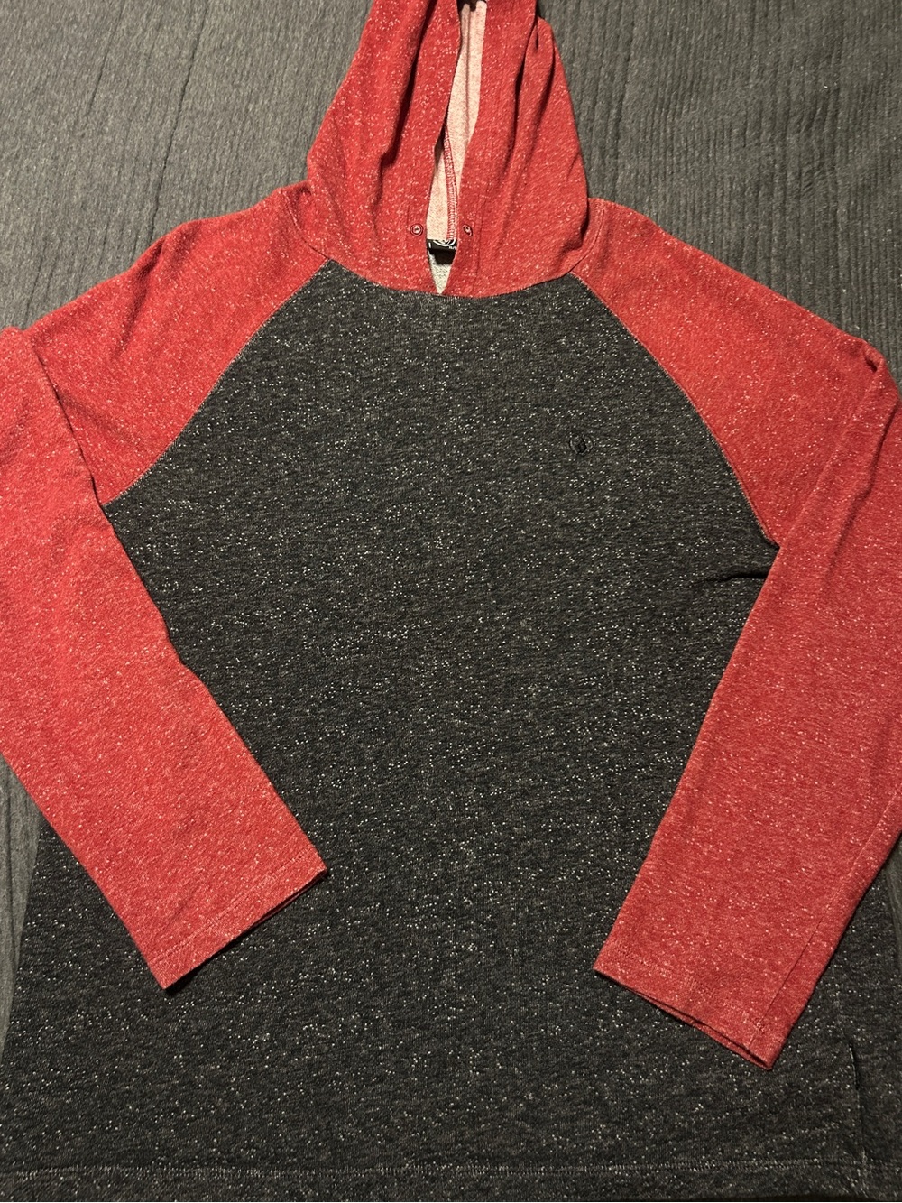 Volcom Men's Two-Tone Hooded Raglan Sweater - Red & Charcoal